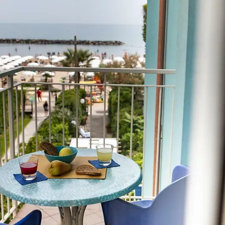 Art La Perla Bellaria-Igea Marina