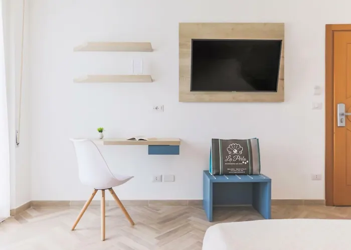 Art La Perla Szálloda 3*