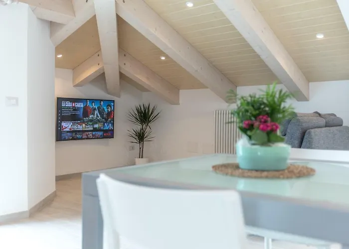 Szálloda Art La Perla 3*