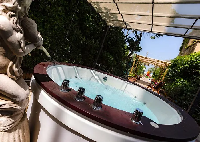 Art La Perla Hotel 3*