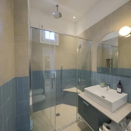 Art La Perla Μπελάρια-Ιτζέα Μαρίνα